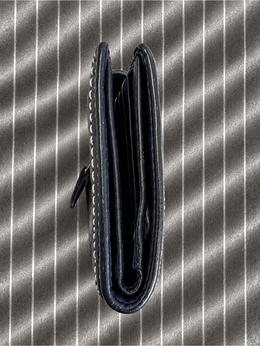 Coach Navy Leather Turnlock Bifold Wallet - Picture 7 of 14